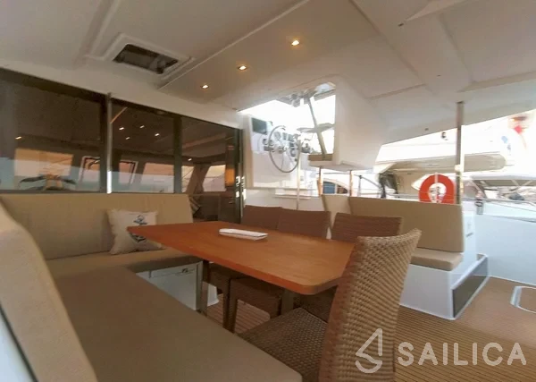 Lucia 40 - Yacht Charter Sailica