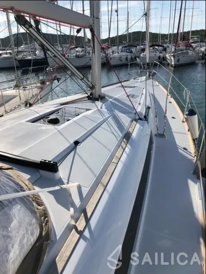 Sun Odyssey 449 - Yacht Charter Sailica
