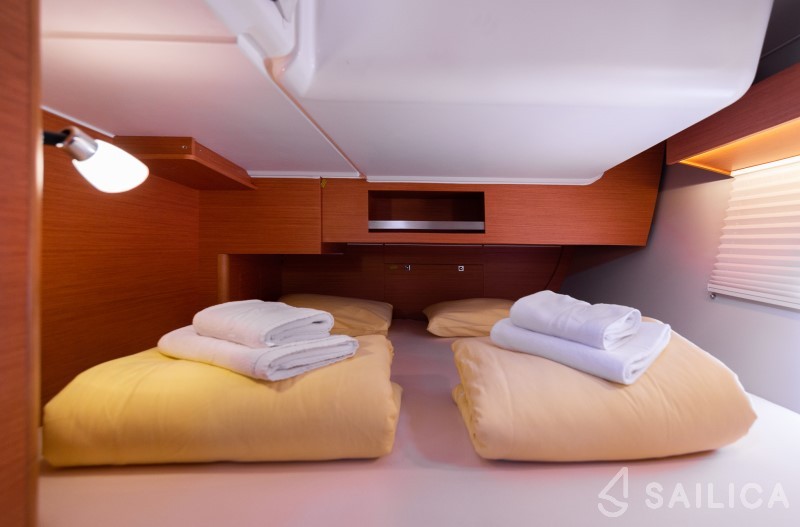 Dufour 390 Grand Large - Yacht Charter Sailica