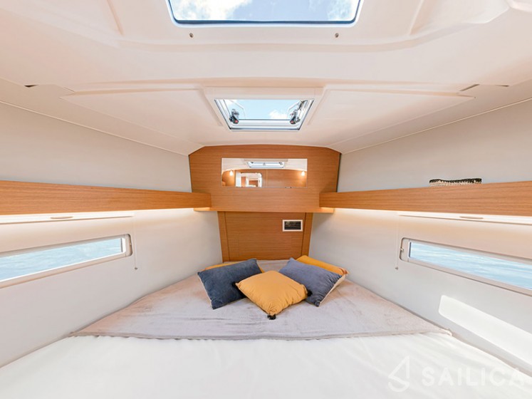 Dufour 390 Grand Large - Yacht Charter Sailica