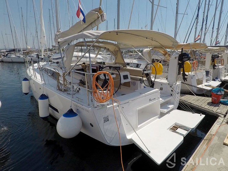 Dufour 390 Grand Large - Yacht Charter Sailica