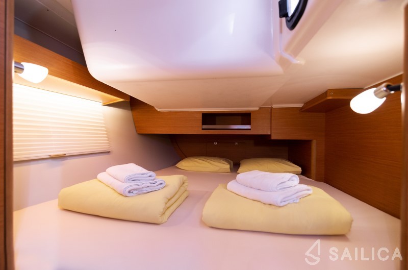 Dufour 390 Grand Large - Yacht Charter Sailica