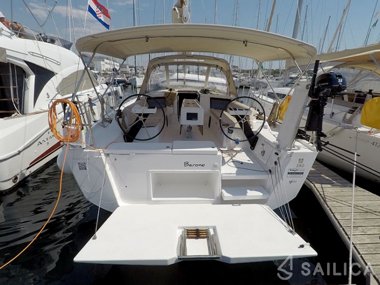 Dufour 390 Grand Large - Yacht Charter Sailica