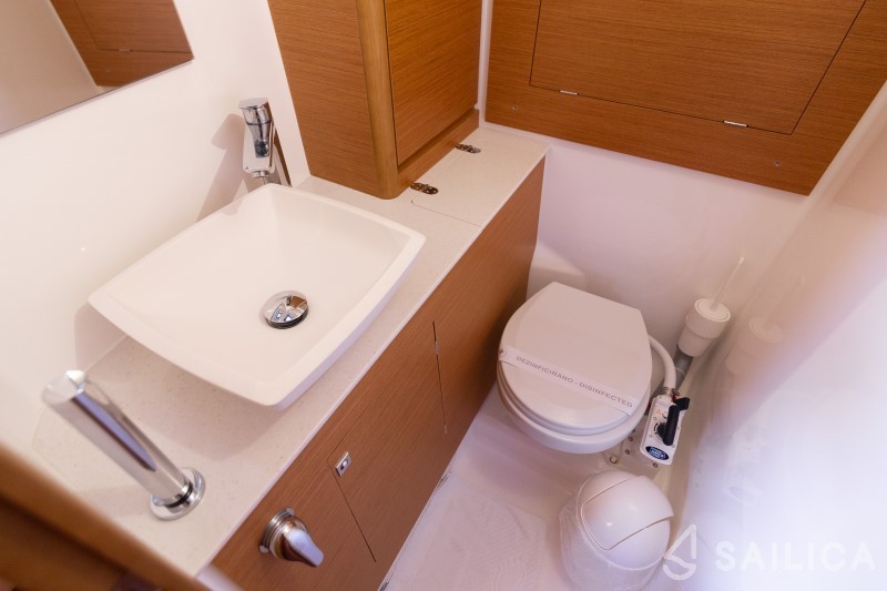 Dufour 390 Grand Large - Yacht Charter Sailica