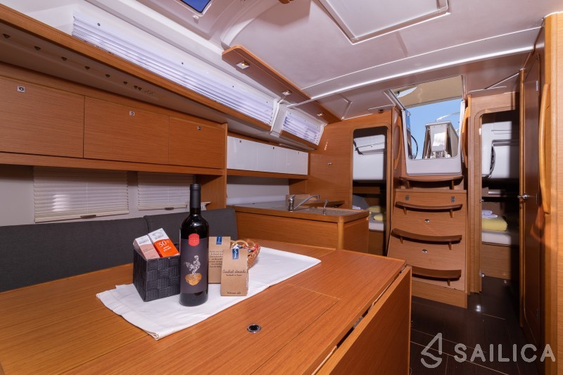 Dufour 390 Grand Large - Yacht Charter Sailica