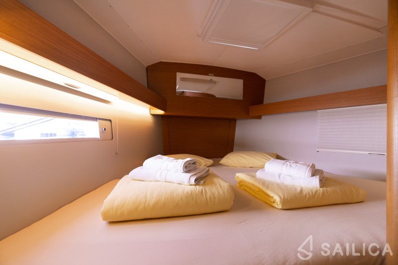 Dufour 390 Grand Large - Yacht Charter Sailica