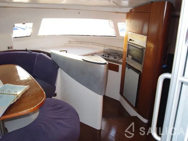 Bahia 46 - Yacht Charter Sailica