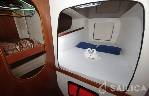 Athena 38 - Yacht Charter Sailica
