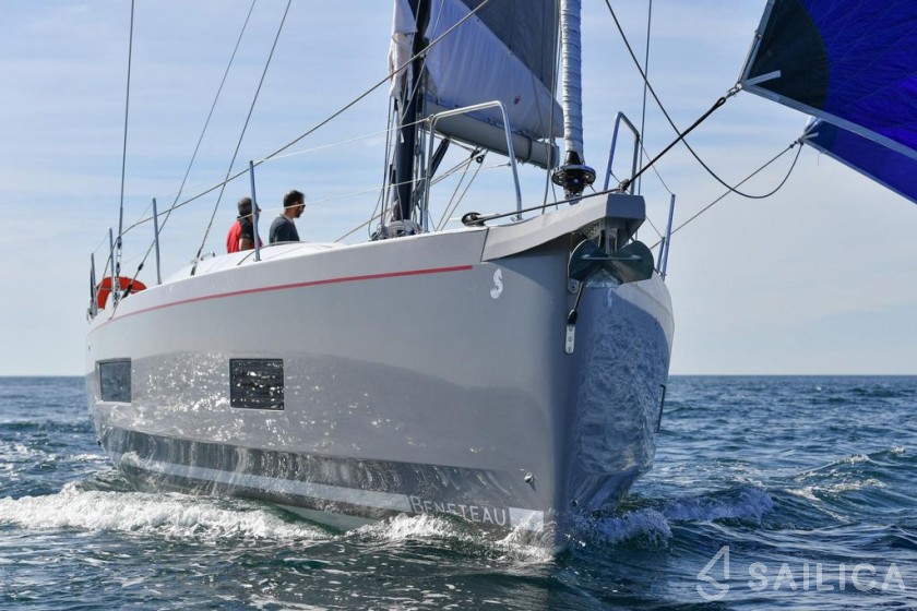 Oceanis 46.1 - Yacht Charter Sailica