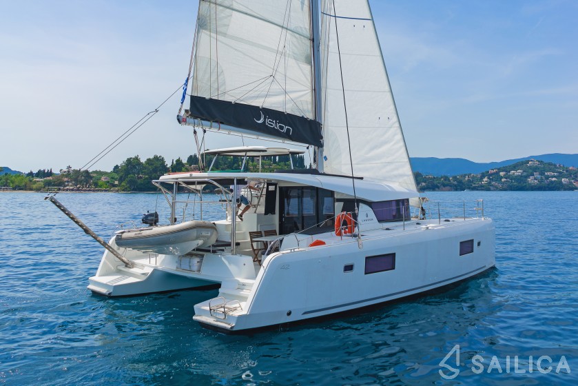 Lagoon 42 - Yacht Charter Sailica
