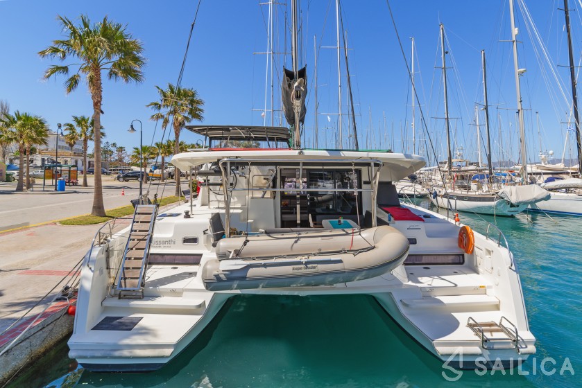 Lagoon 42 - Yacht Charter Sailica
