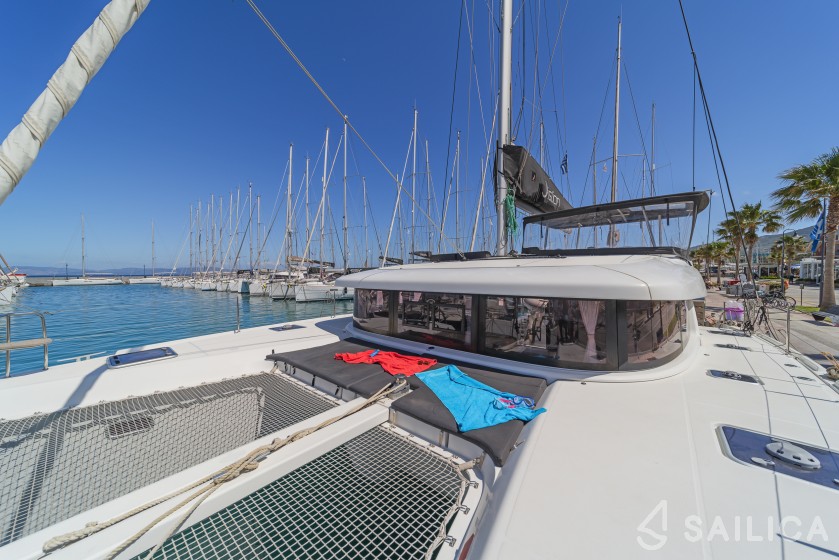Lagoon 42 - Yacht Charter Sailica