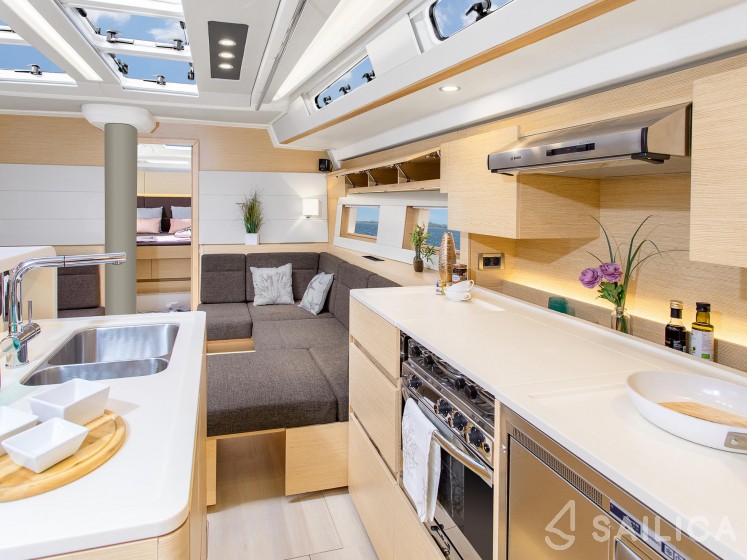 Hanse 588 - Yacht Charter Sailica