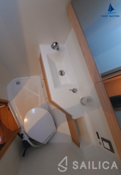 Oceanis 46.1 - Yacht Charter Sailica