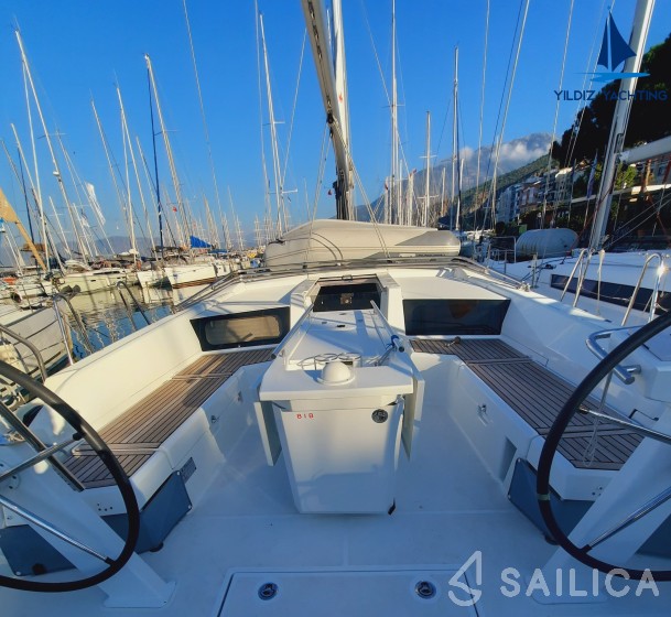 Oceanis 46.1 - Yacht Charter Sailica
