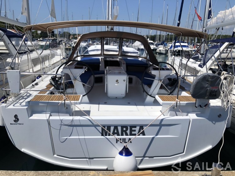 Oceanis 51.1 - Yacht Charter Sailica