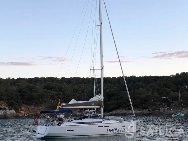 Sun Odyssey 419 - Yacht Charter Sailica