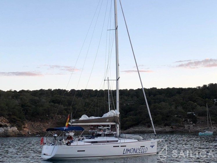 Sun Odyssey 419 - Yacht Charter Sailica
