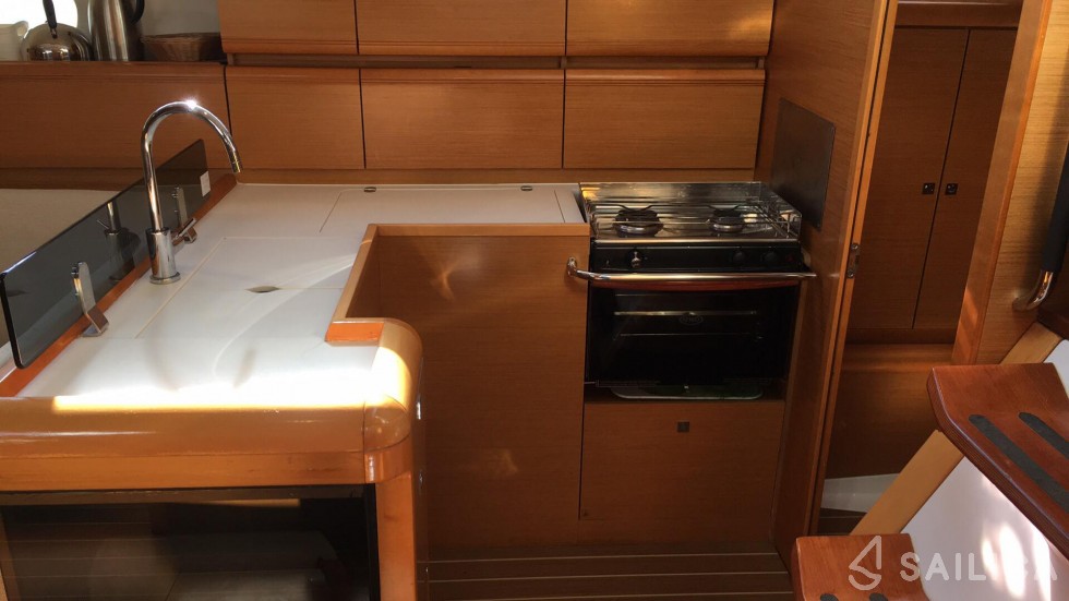Sun Odyssey 439 - Yacht Charter Sailica