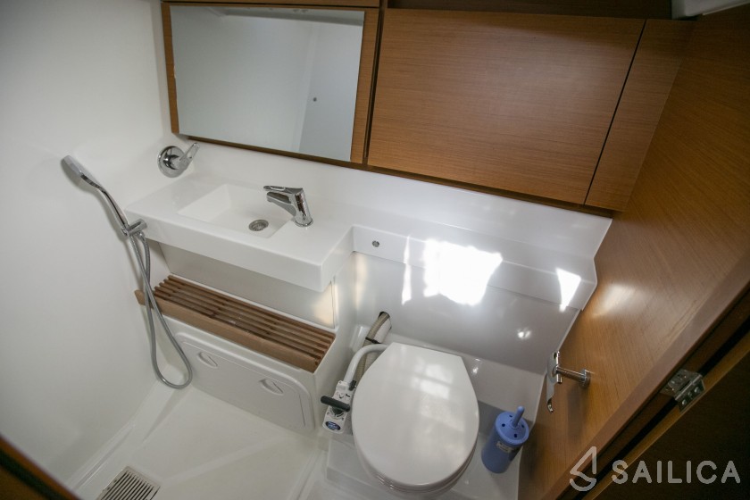 Sun Odyssey 440 - Yacht Charter Sailica
