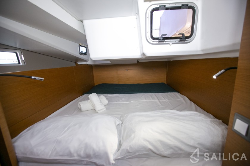 Sun Odyssey 440 - Yacht Charter Sailica