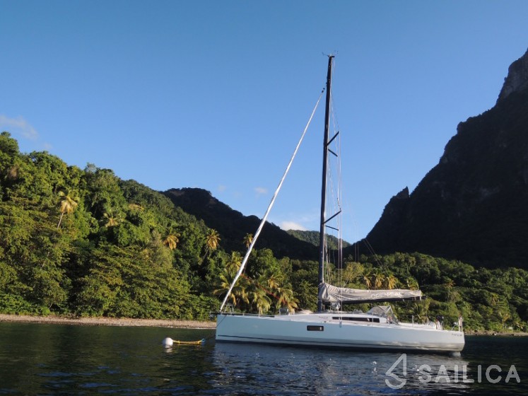 Pogo 12.5 - Yacht Charter Sailica