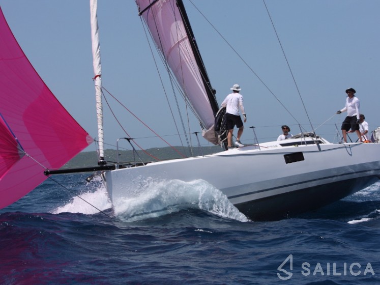 Pogo 12.5 - Yacht Charter Sailica