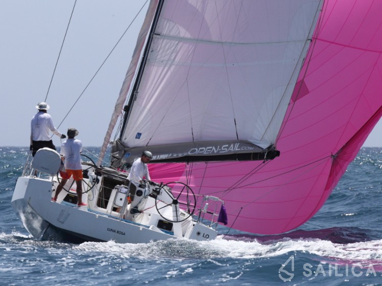 Pogo 12.5 - Yacht Charter Sailica