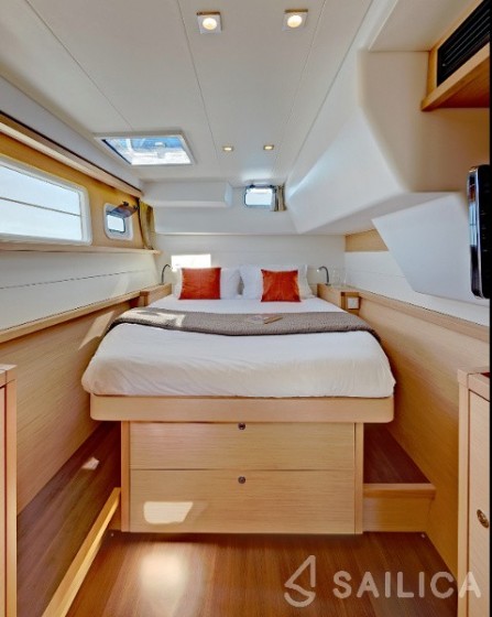 Lagoon 450 - Yacht Charter Sailica