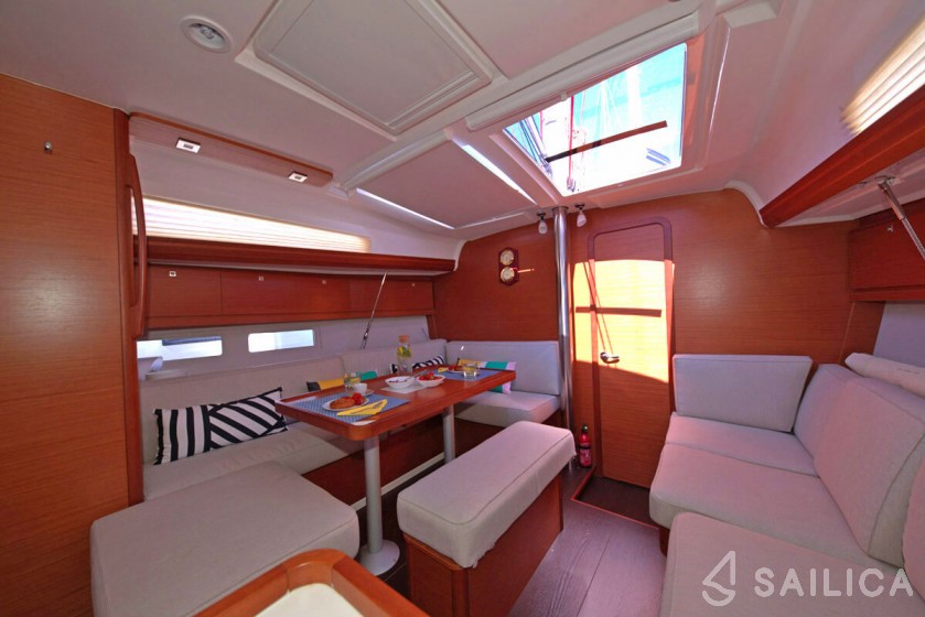 Dufour 412 GL - Yacht Charter Sailica