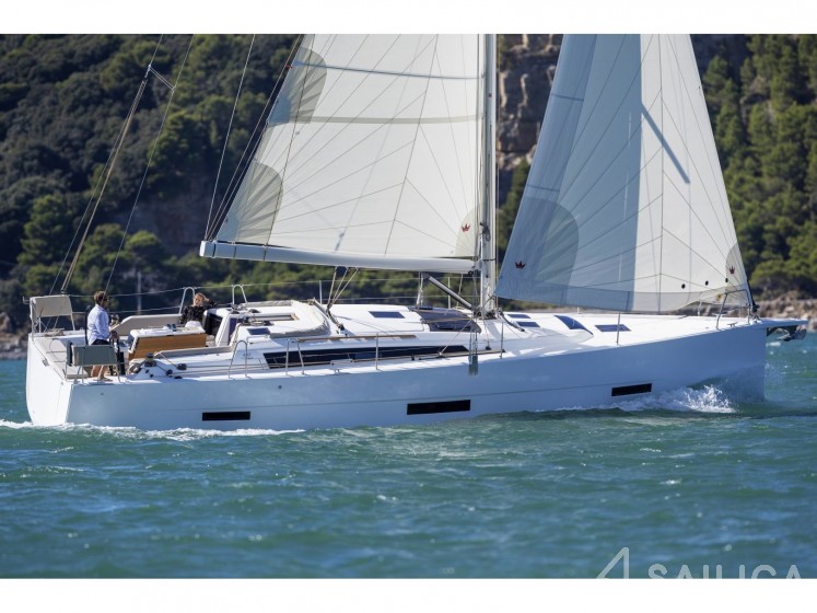 Dufour 430 Grand Large - Yacht Charter Sailica