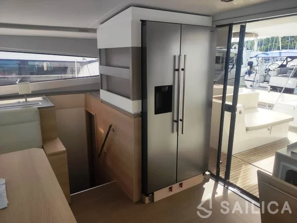 Bali 4.5 - Yacht Charter Sailica