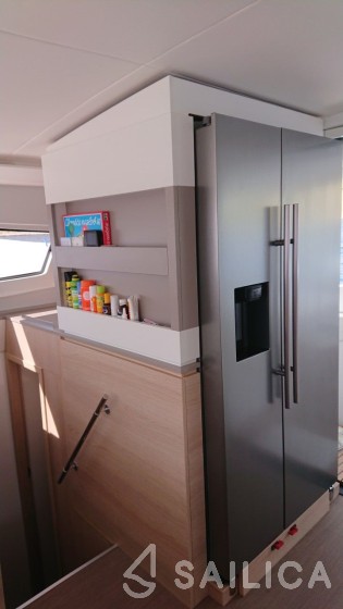 Bali 4.5 - Yacht Charter Sailica