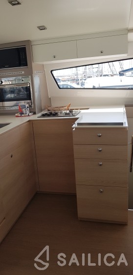 Bali 4.5 - Yacht Charter Sailica