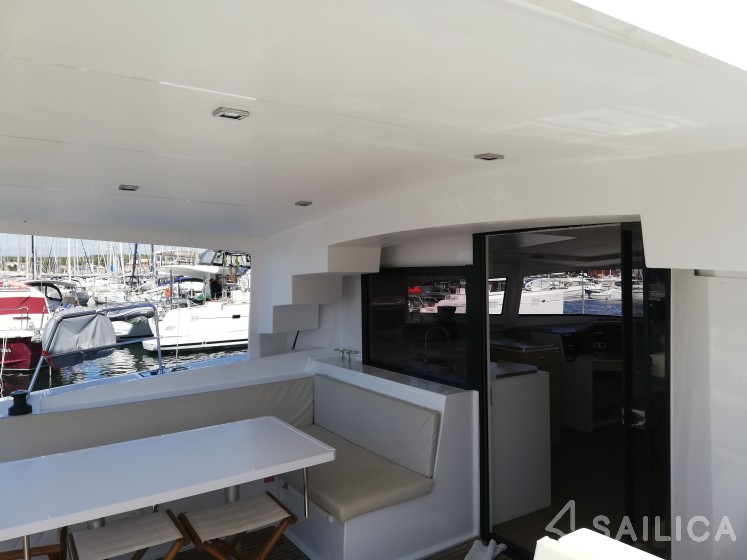 Bali 4.5 - Yacht Charter Sailica