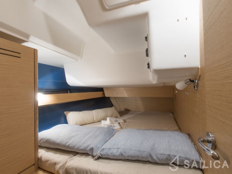 Dufour 460 GL - Yacht Charter Sailica