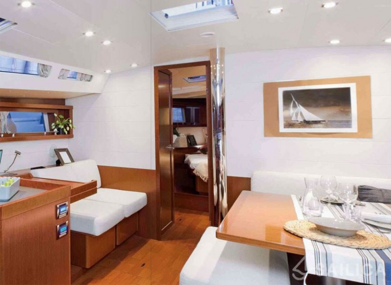 Oceanis 48 - Yacht Charter Sailica