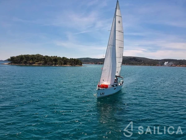 Sun Odyssey 349 - Yacht Charter Sailica