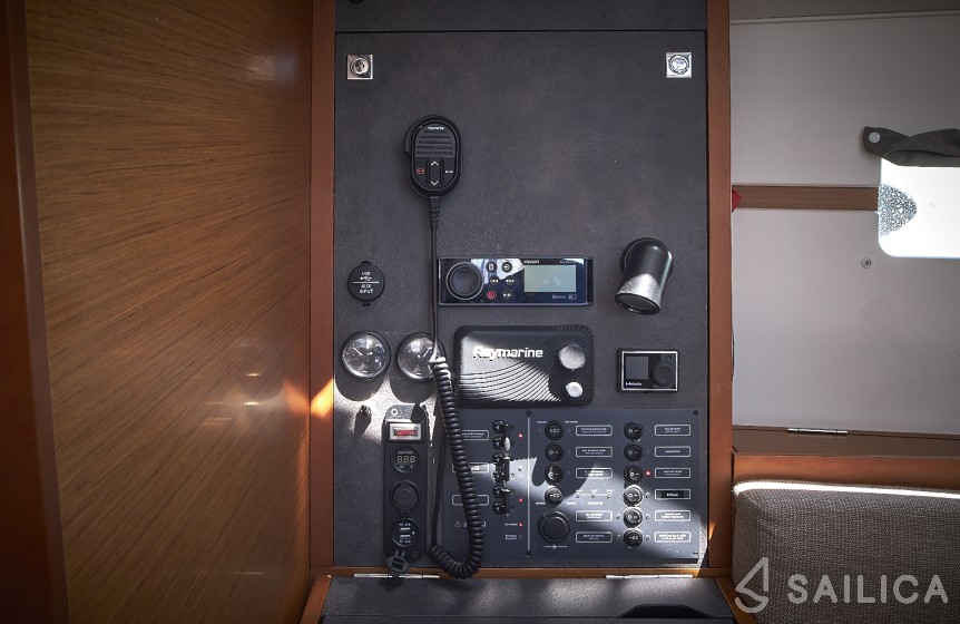 Sun Odyssey 349 - Yacht Charter Sailica