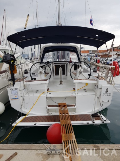 Oceanis 35.1 - Yacht Charter Sailica