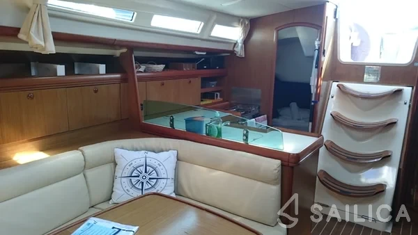 Sun Odyssey 42i - Yacht Charter Sailica