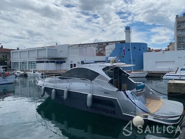 Mirakul 40 - Yacht Charter Sailica