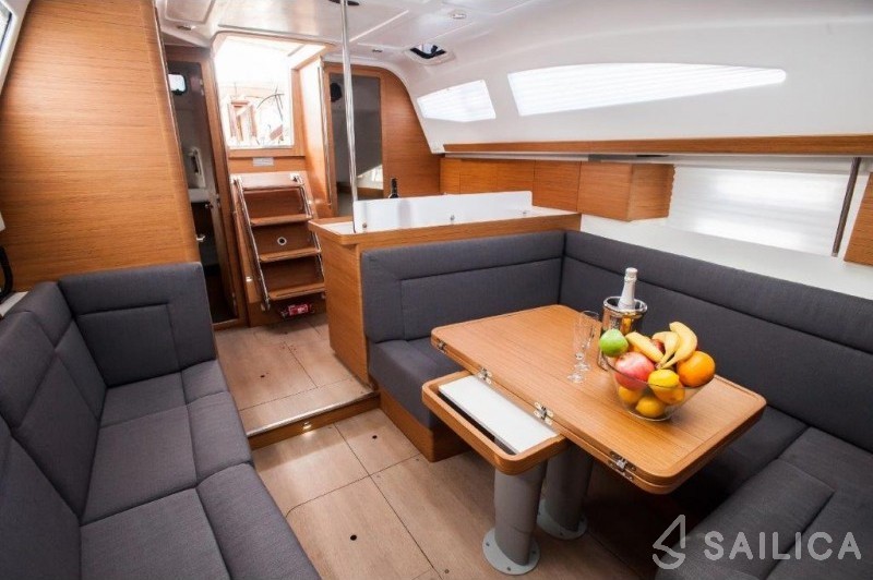 Elan 40 Impression - Yacht Charter Sailica