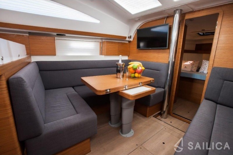 Elan 40 Impression - Yacht Charter Sailica