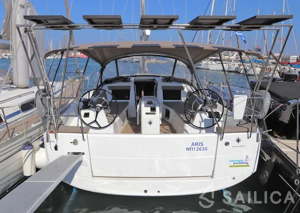 Sun Odyssey 410 - Yacht Charter Sailica
