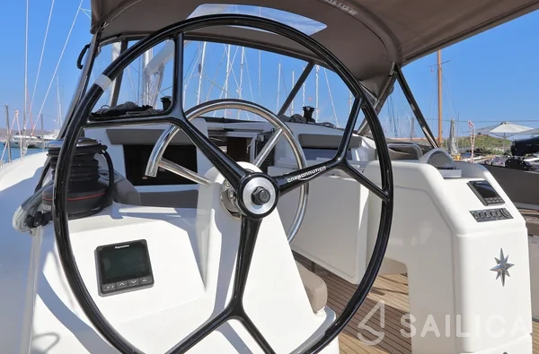Sun Odyssey 410 - Yacht Charter Sailica