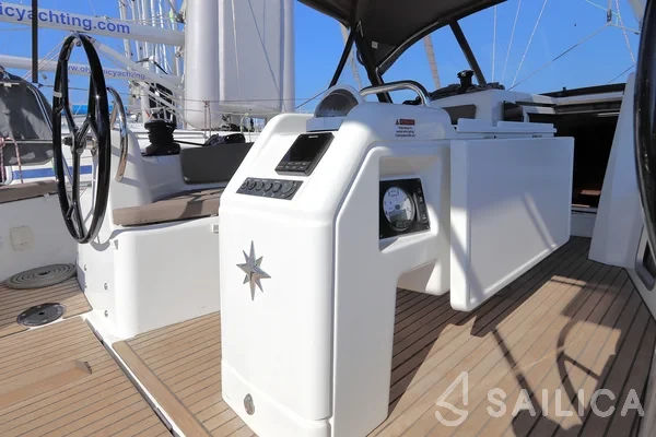 Sun Odyssey 410 - Yacht Charter Sailica