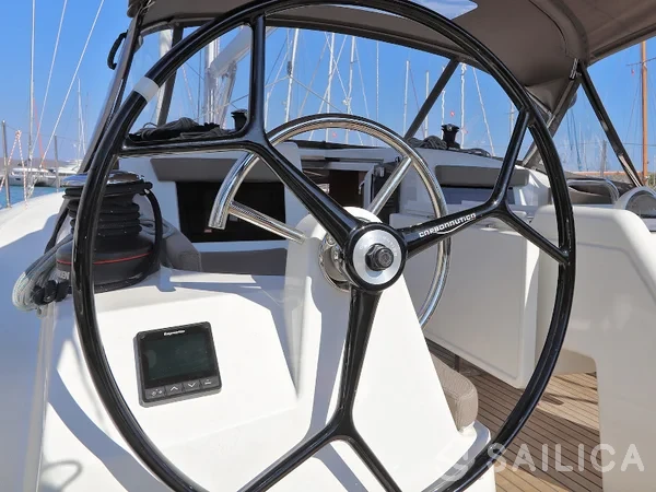 Sun Odyssey 410 - Yacht Charter Sailica
