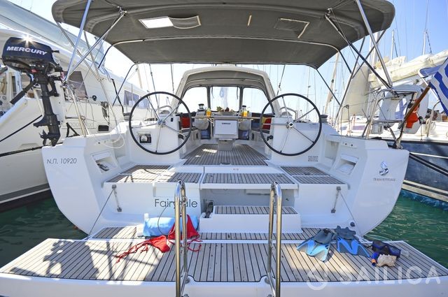 Oceanis 41 - Yacht Charter Sailica