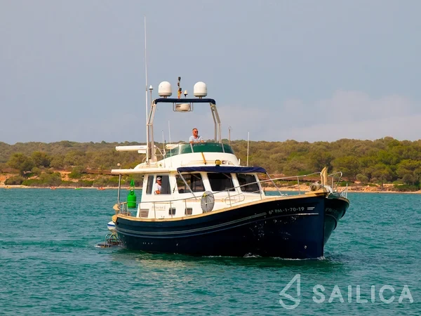 Menorquin 160 - Yacht Charter Sailica